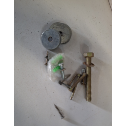 Mixed screws and washers